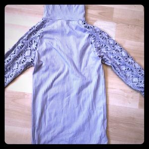 Free People Tops - Lavender free people turtle neck Free People Tops - Lavender free people turtle neck